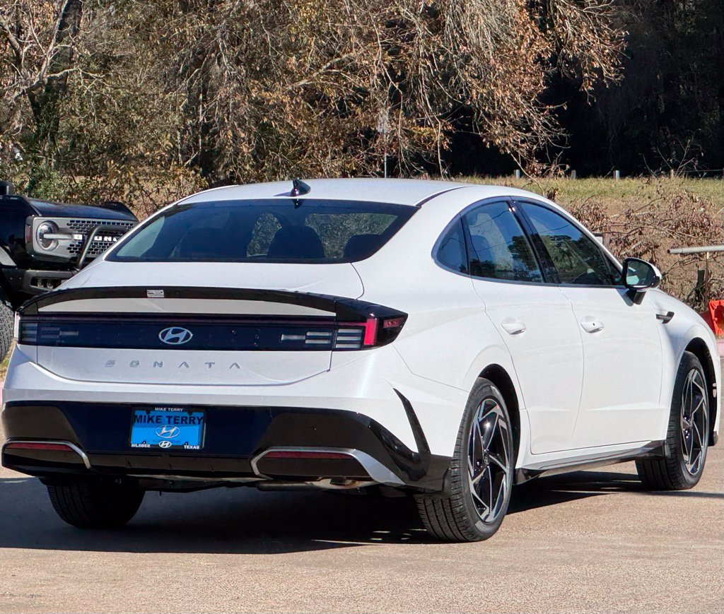 New 2026 Hyundai Sonata SEL FWD image 13