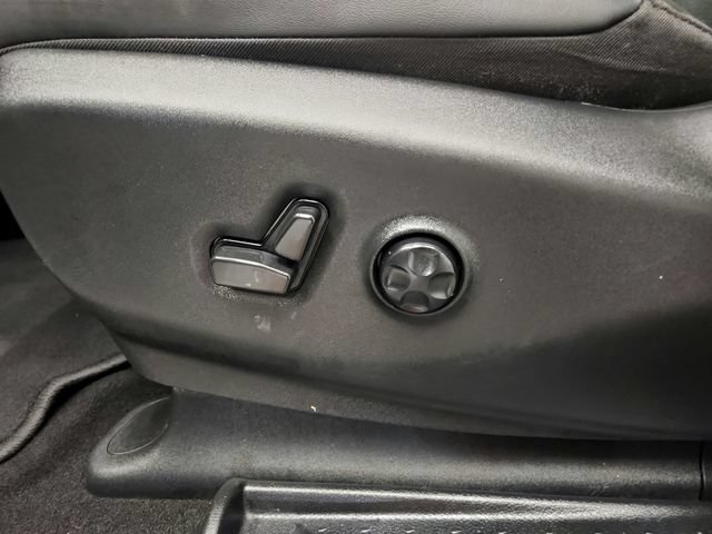 Used 2025 Chrysler Pacifica Select FWD image 22