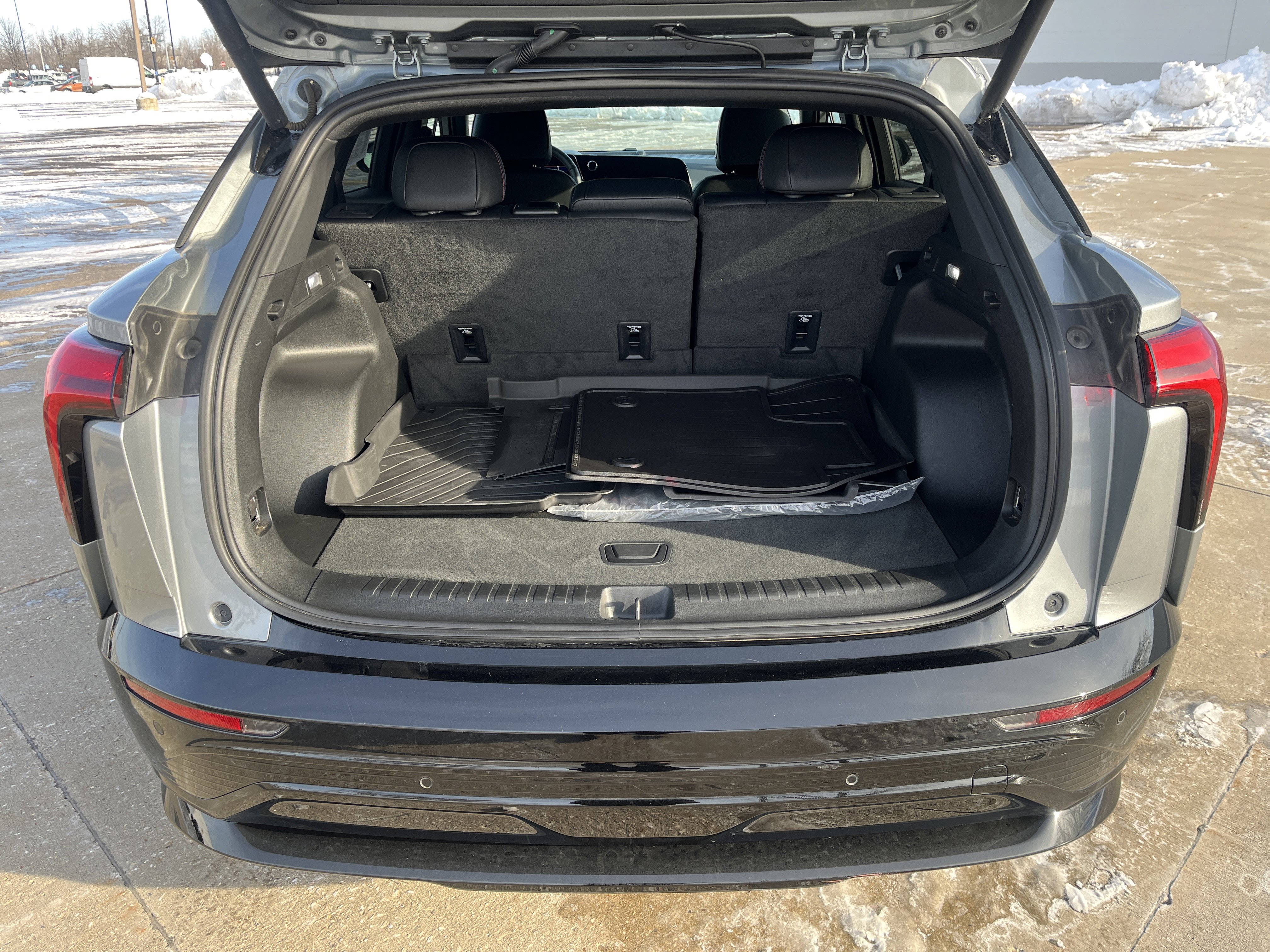 Used 2025 Chevrolet Blazer EV RS image 17