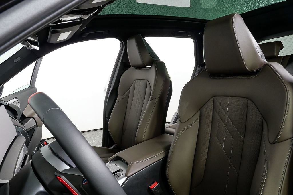 Used 2025 BMW X3 M50 w/ Premium Package image 5