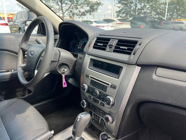 Used 2011 Ford Fusion SE w/ 202A Rapid Spec Order Code FWD image 31