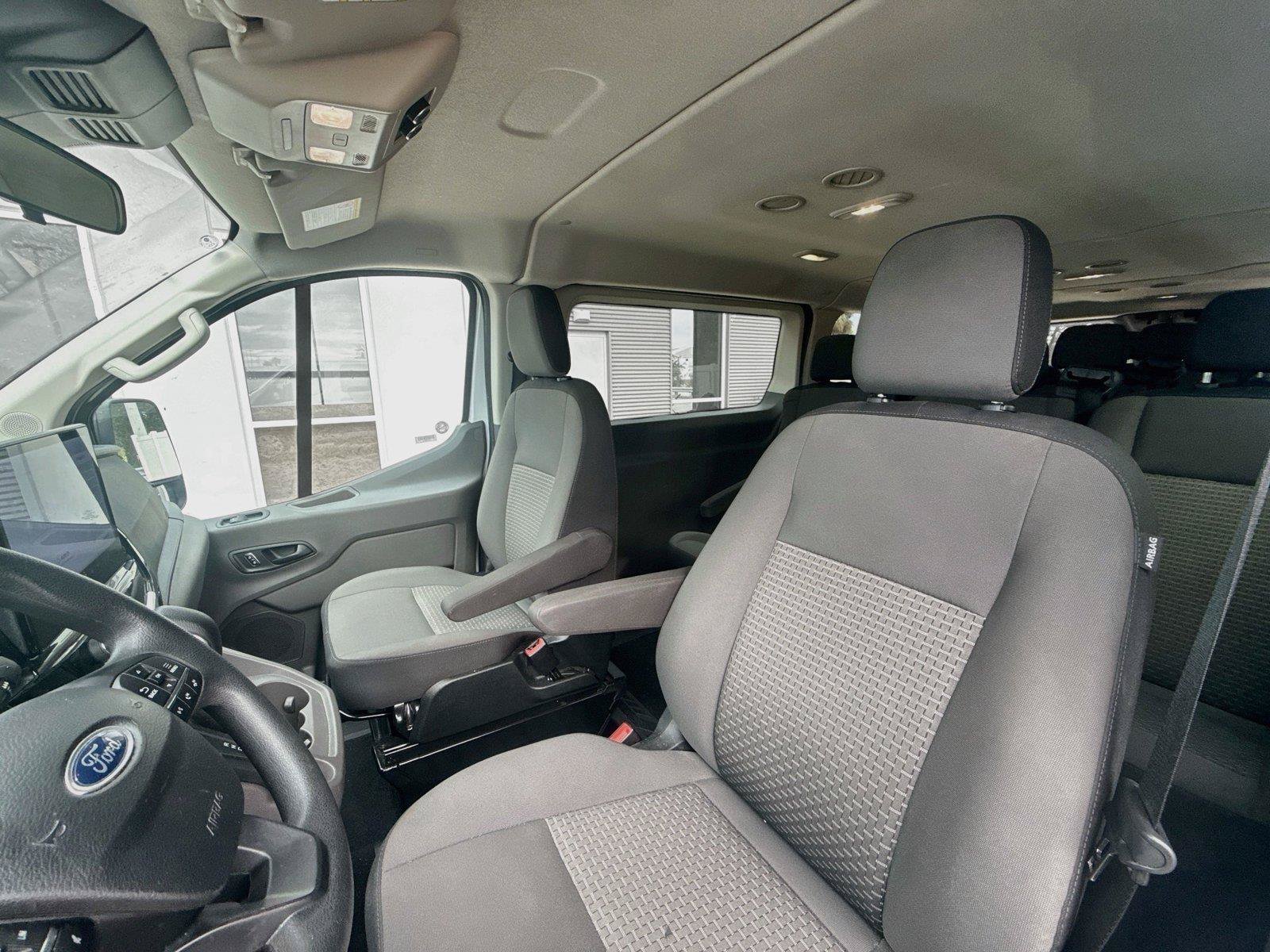 Used 2025 Ford Transit 350 XLT RWD image 11