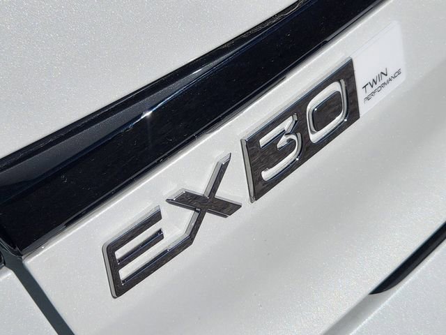 New 2026 Volvo EX30 Ultra w/ Protection Package Premier AWD/4WD image 16