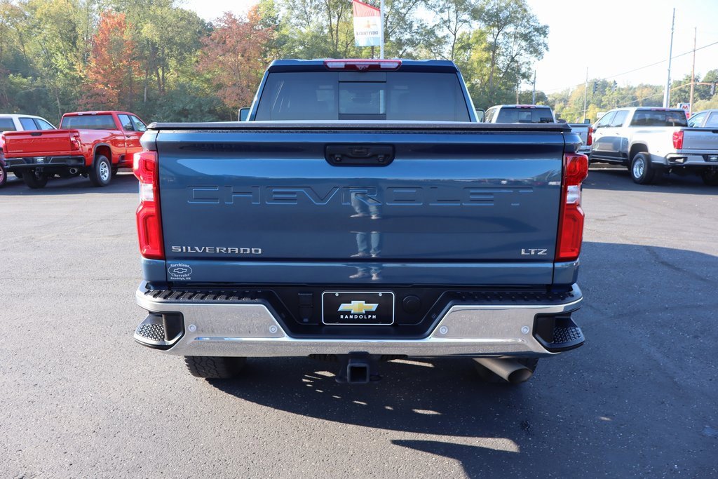 Used 2024 Chevrolet Silverado 2500 LTZ w/ LTZ Premium Package image 31