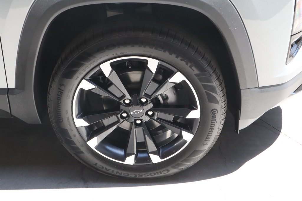 New 2027 Chevrolet Equinox RS w/ Safety and Technology Package FWD image 10