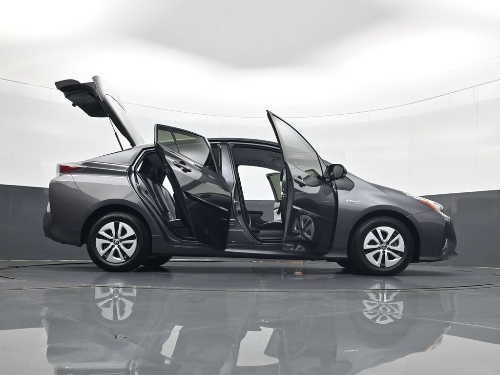 Used 2017 Toyota Prius Two FWD image 34