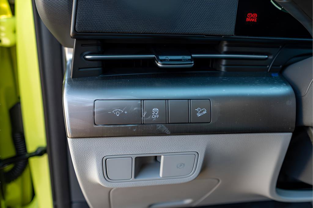 New 2026 Hyundai Kona SEL Premium AWD/4WD image 24