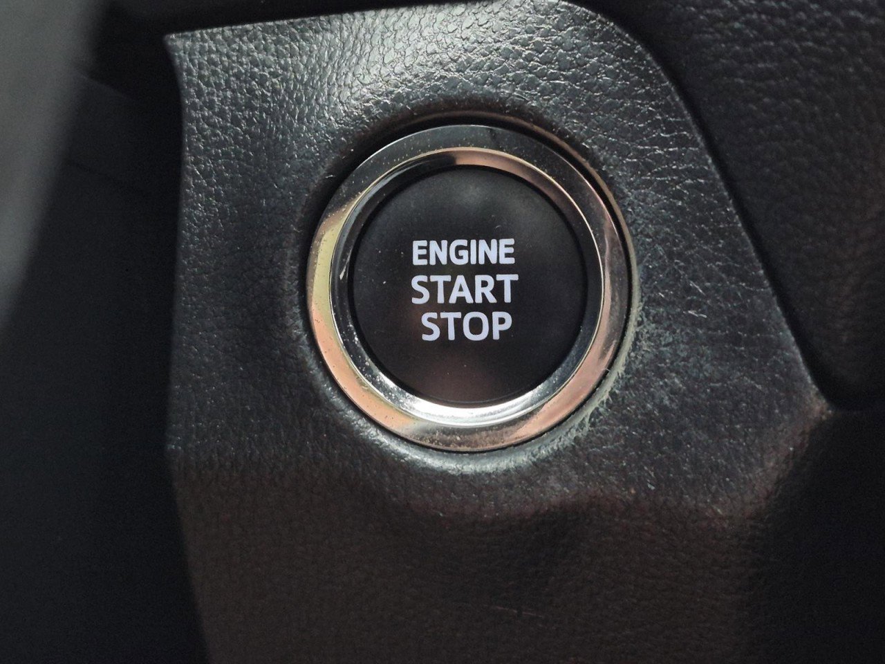 Used 2023 Toyota RAV4 XLE w/ Convenience Package image 24