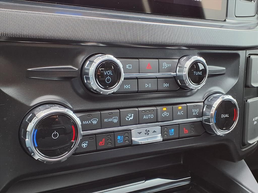 New 2026 Ford F250 Platinum AWD/4WD image 11