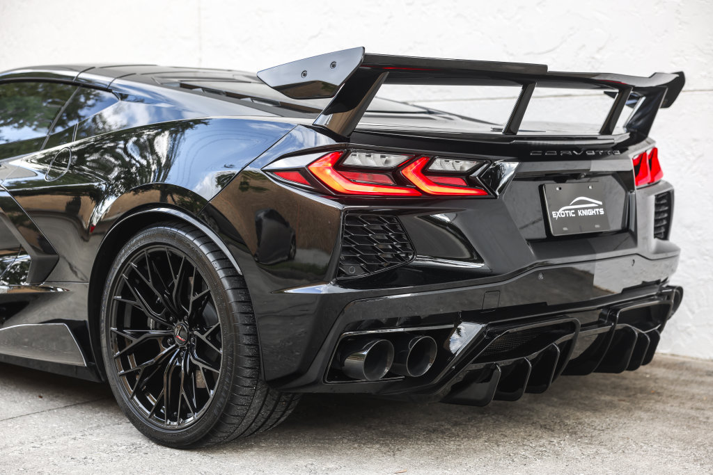 Used 2025 Chevrolet Corvette Stingray Preferred Cpe RWD image 19