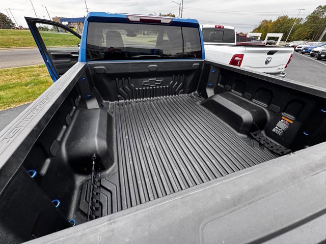 Used 2023 Chevrolet Silverado 1500 LT image 8