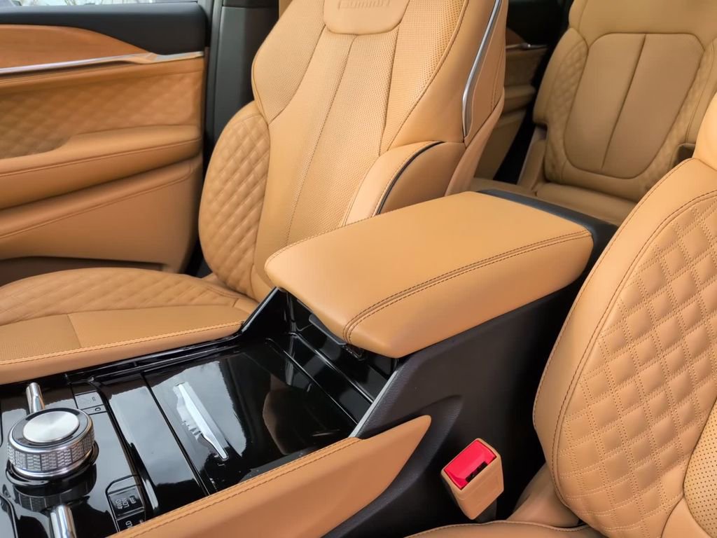 Used 2023 Jeep Grand Cherokee L Summit image 29