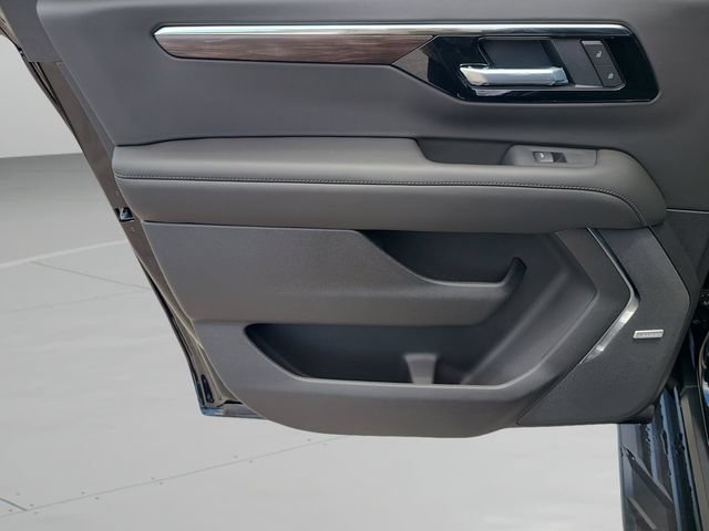 New 2026 Chevrolet Suburban LT w/ Comfort Package RWD image 19