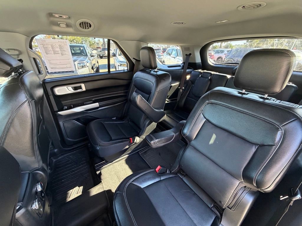 Used 2022 Ford Explorer Limited w/ Limited Technology Package image 25