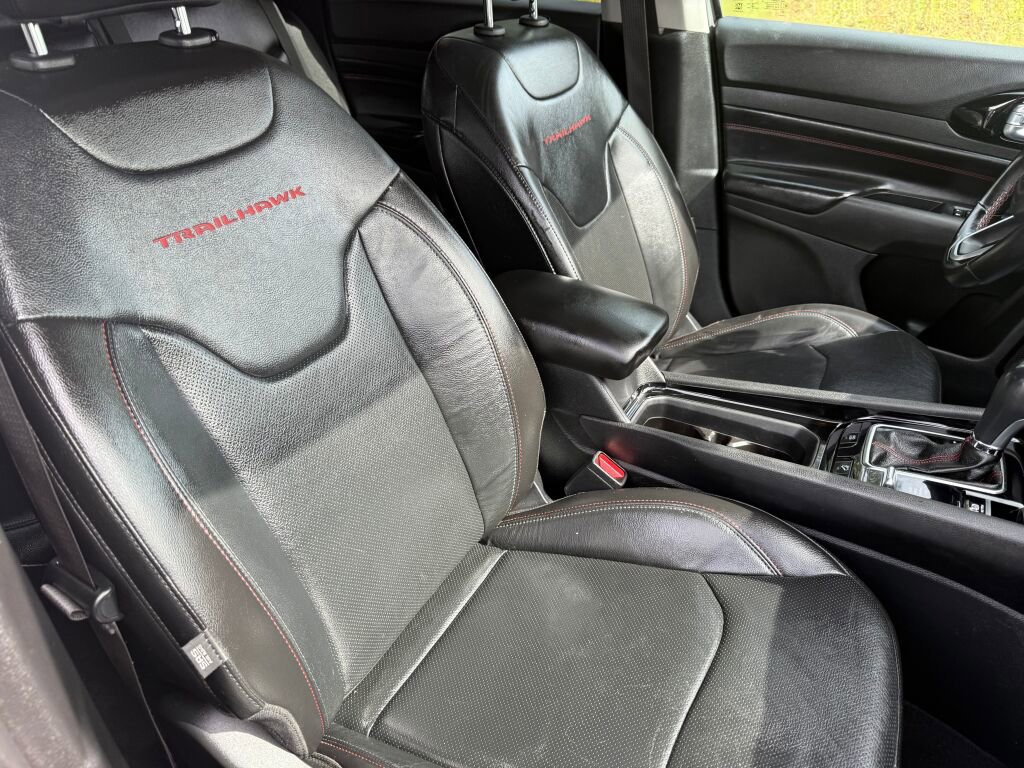 Used 2022 Jeep Compass Trailhawk w/ Trailhawk Elite Group image 28