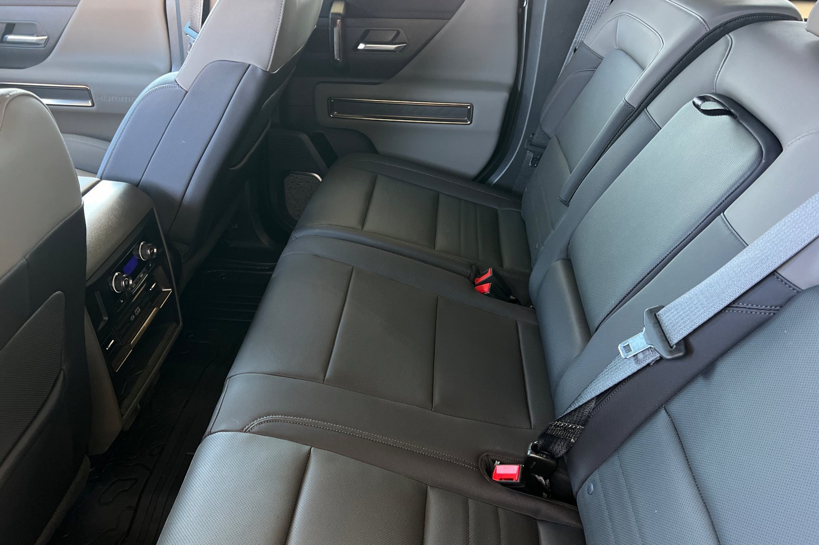 Used 2025 GMC Hummer EV 2X AWD/4WD image 18