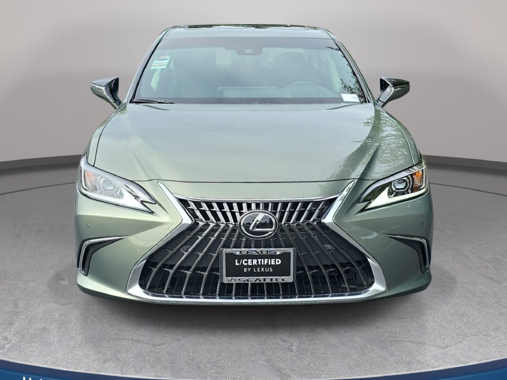 Used 2025 Lexus ES 300h w/ Premium Package FWD image 3