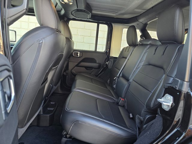 Used 2023 Jeep Wrangler Unlimited Sahara w/ Cold Weather Group image 26