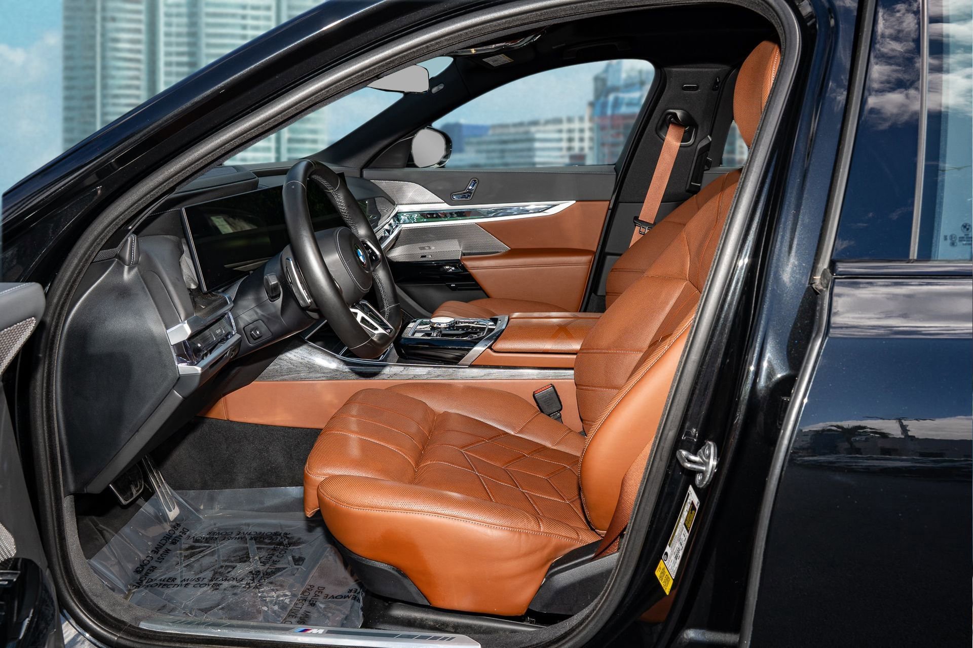 Used 2023 BMW 740i w/ Executive Package image 16