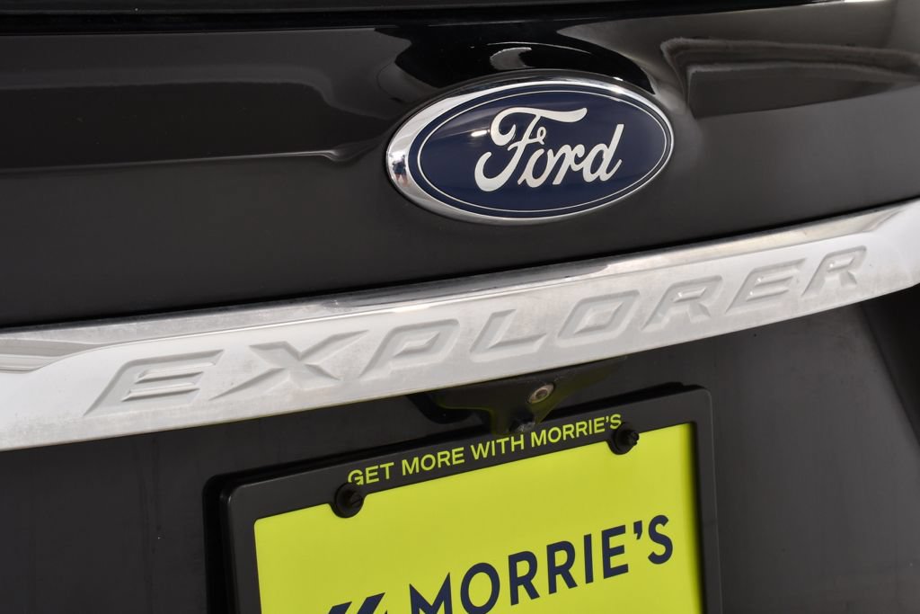 Used 2018 Ford Explorer XLT w/ Equipment Group 202A AWD/4WD image 24