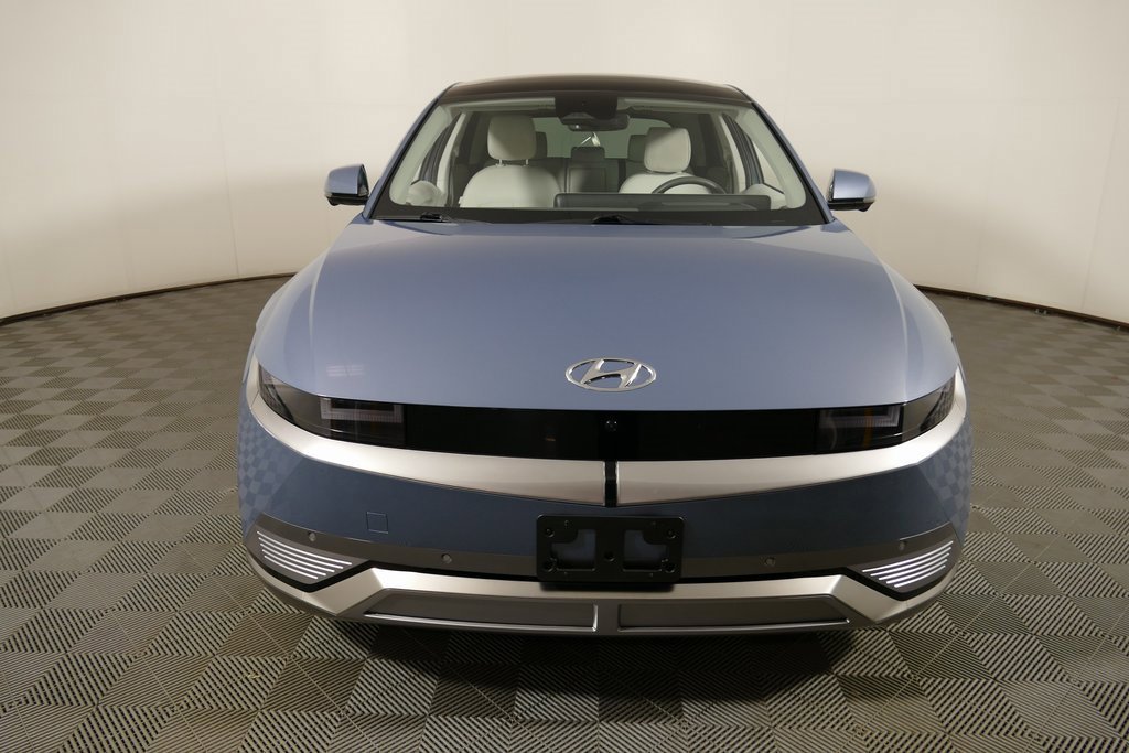 Used 2022 Hyundai Ioniq 5 Limited w/ Cargo Package image 8