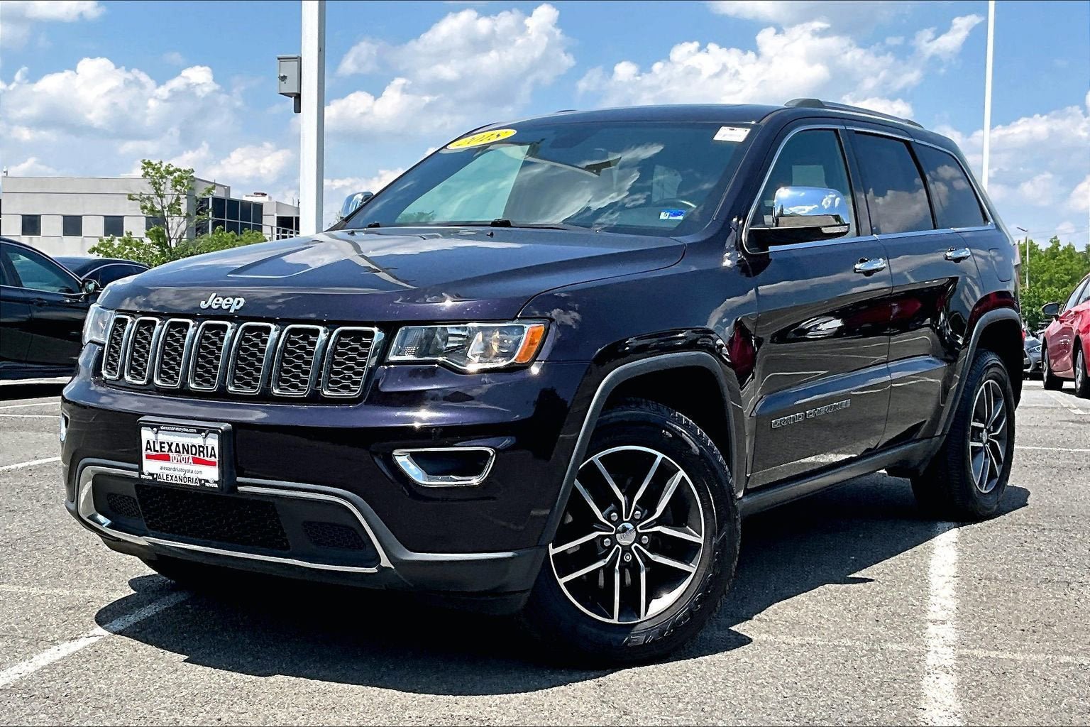 Used 2018 Jeep Grand Cherokee Limited AWD/4WD image 1