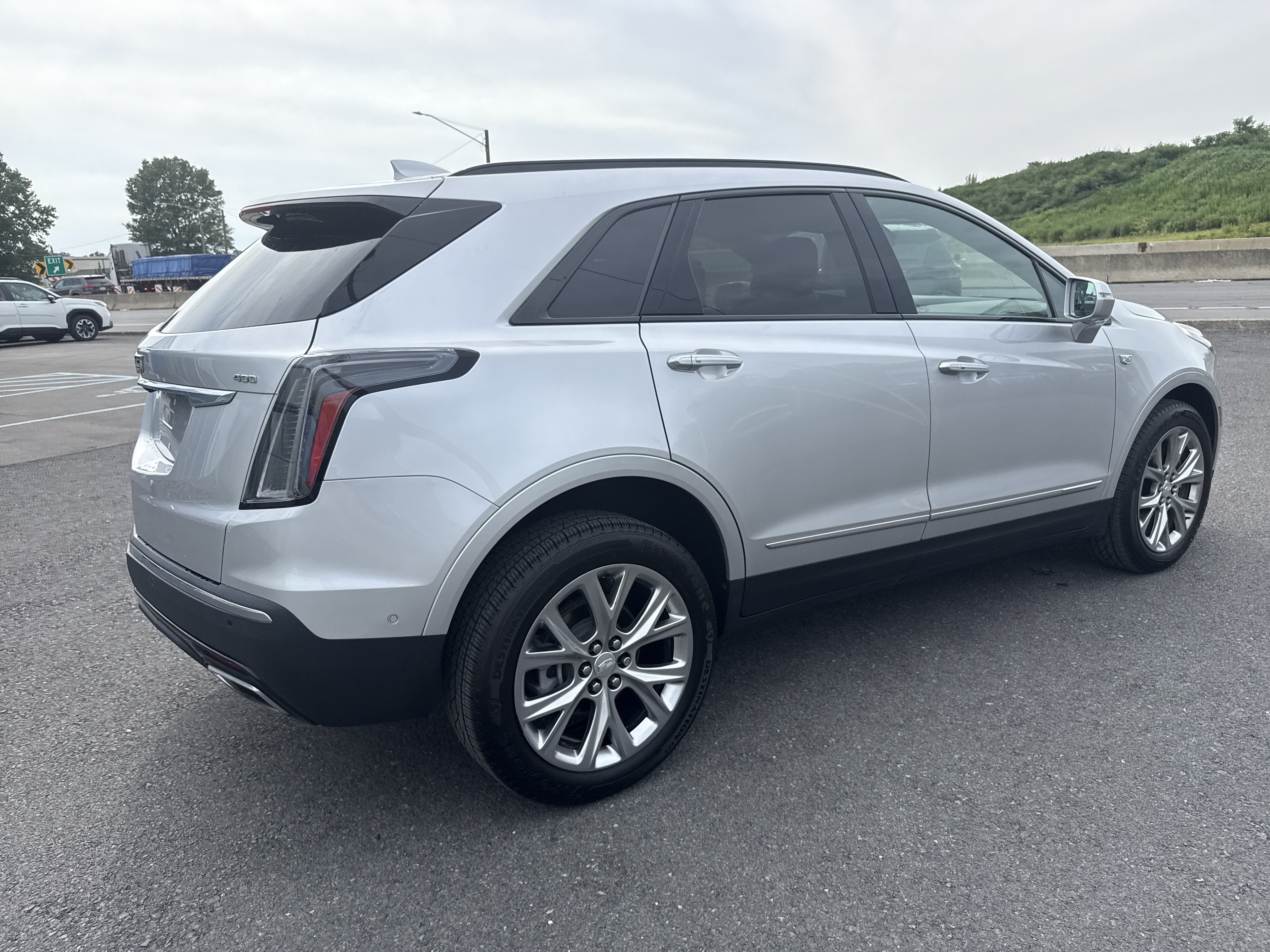 Used 2020 Cadillac XT5 Sportv AWD/4WD image 3