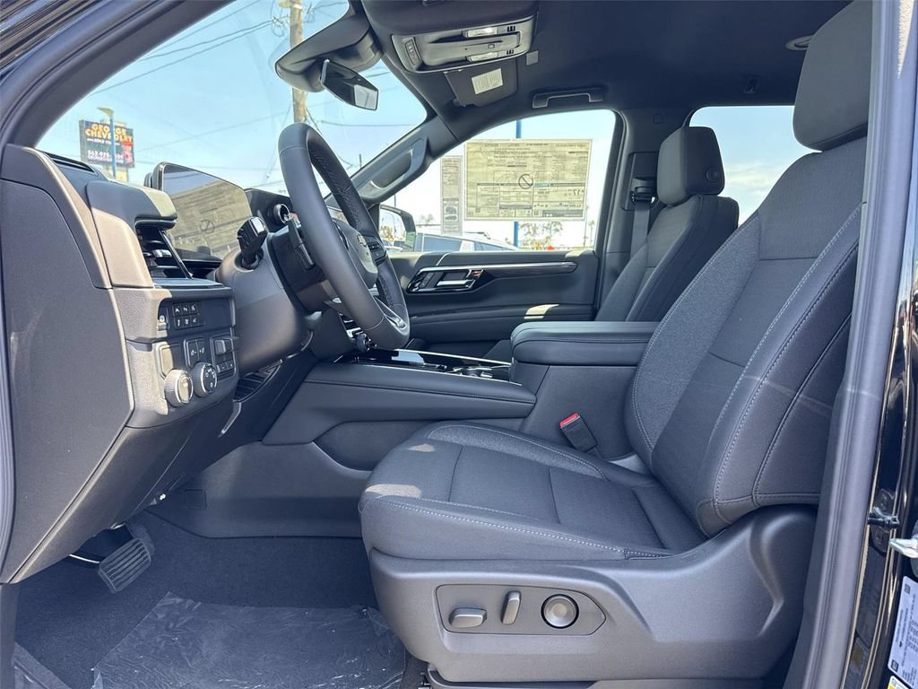 New 2026 Chevrolet Suburban LS RWD image 21