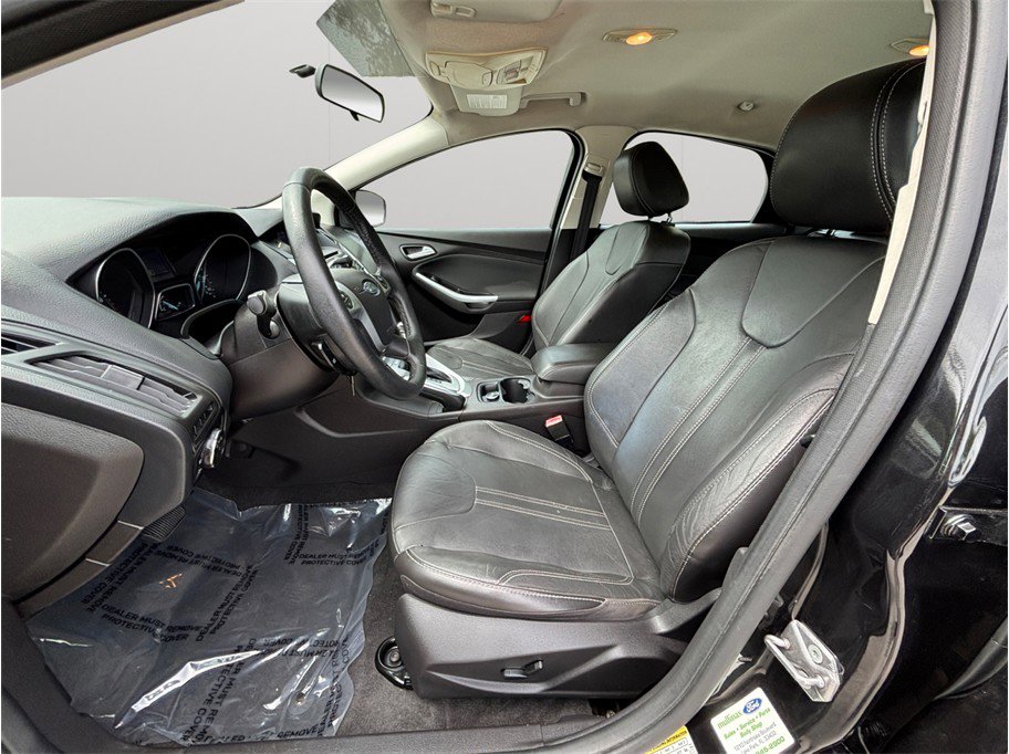 Used 2013 Ford Focus SE image 2