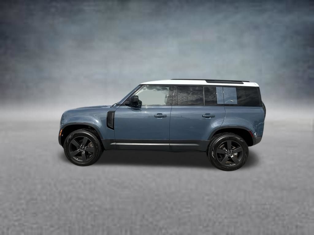 Used 2024 Land Rover Defender 110 S AWD/4WD image 4