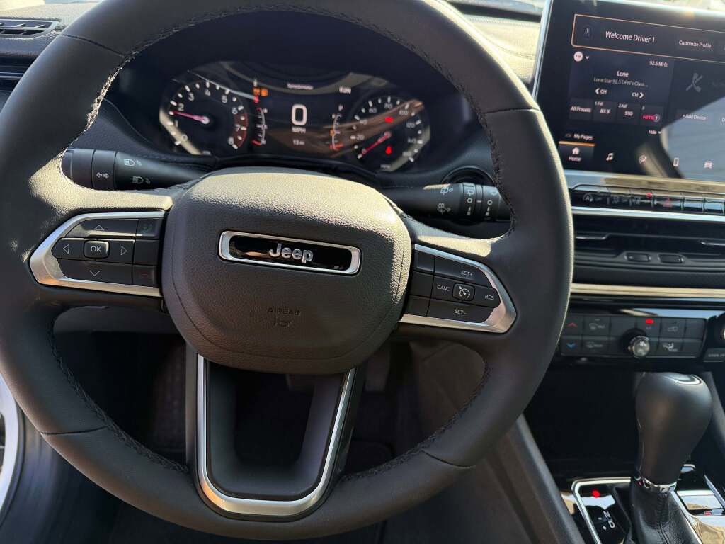 New 2026 Jeep Compass Latitude image 22