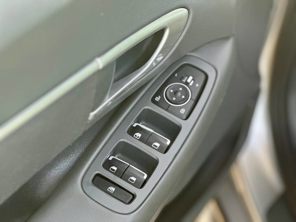 Used 2021 Hyundai Sonata SE FWD image 15