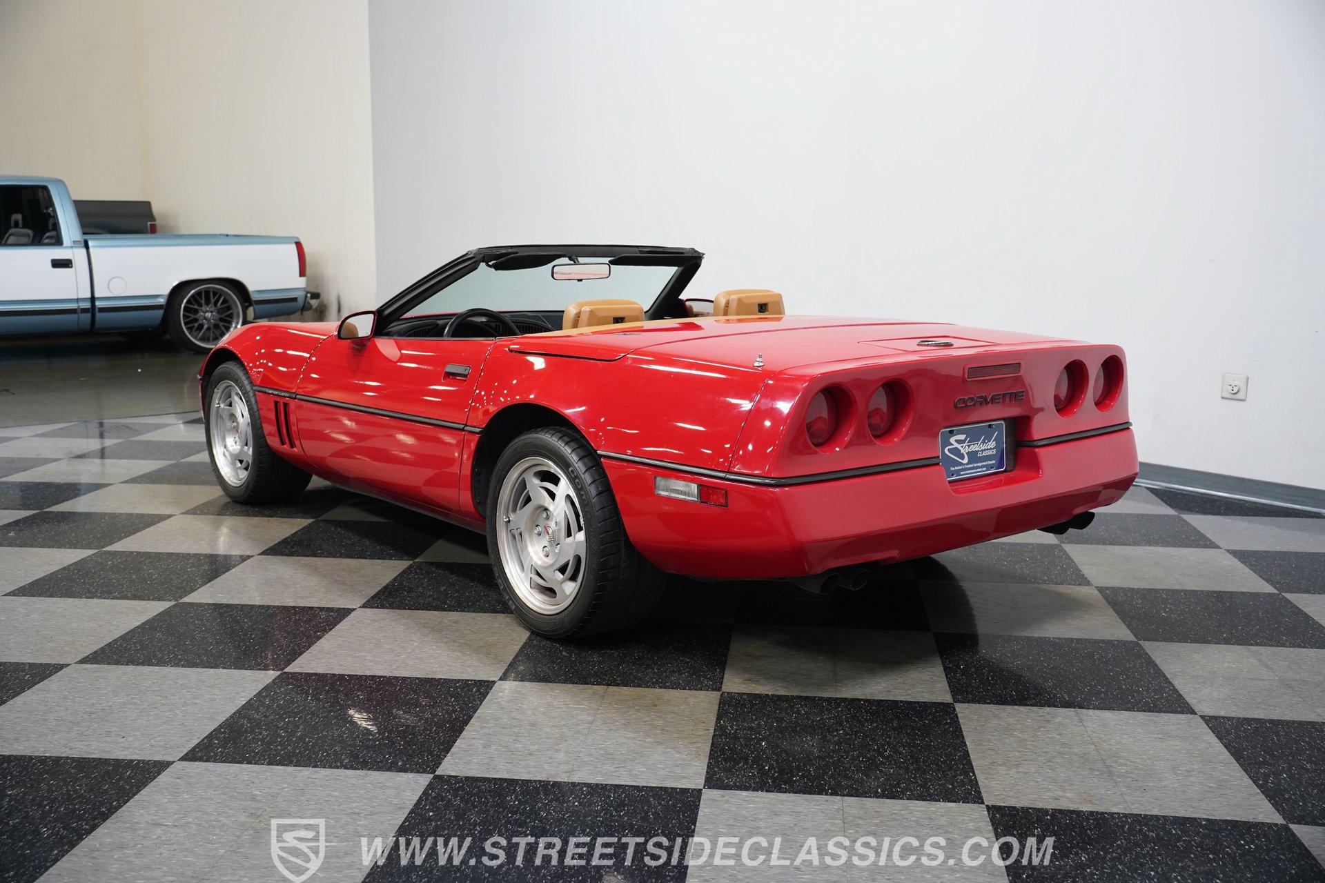 Used 1990 Chevrolet Corvette Convertible RWD image 11