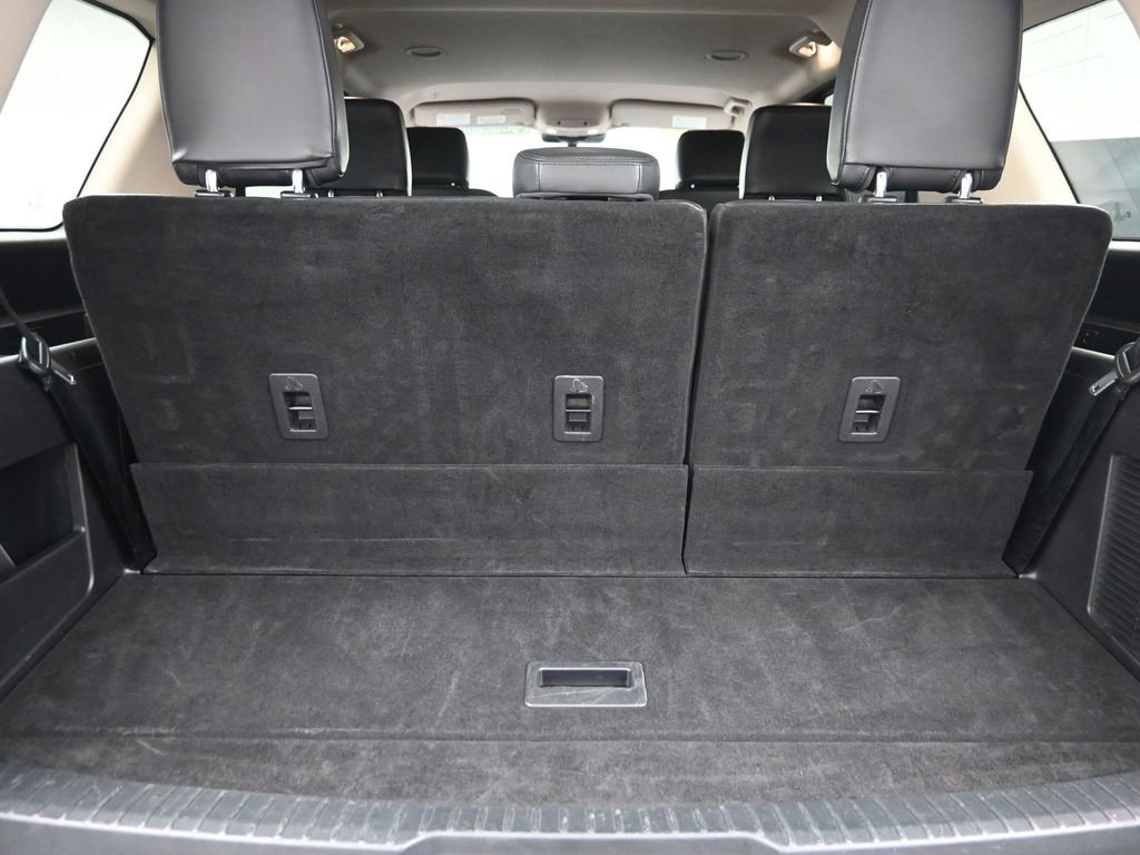 Used 2024 Ford Expedition XLT image 10
