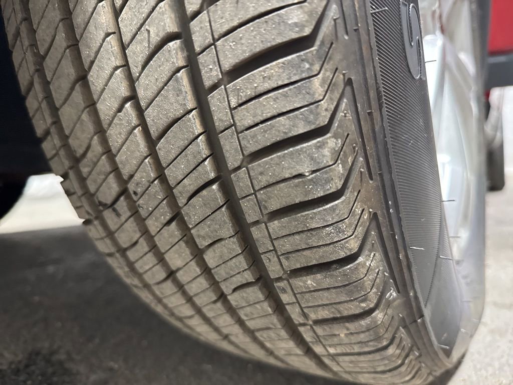 Used 2025 Jeep Compass Latitude w/ Sun & Sound Group image 34