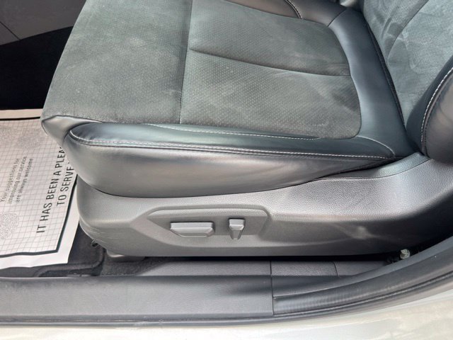 Used 2025 Mitsubishi Eclipse Cross SEL AWD/4WD image 13