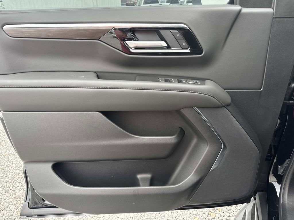 New 2026 Chevrolet Tahoe LS RWD image 19
