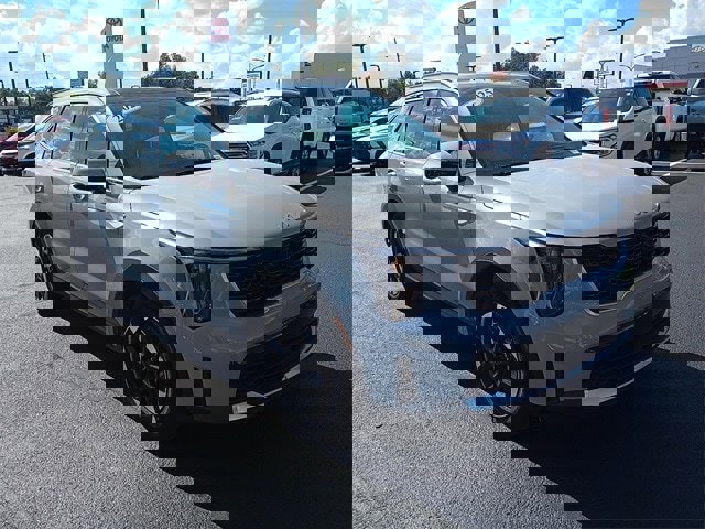 Used 2025 Kia Sorento S w/ Panoramic Sunroof Package