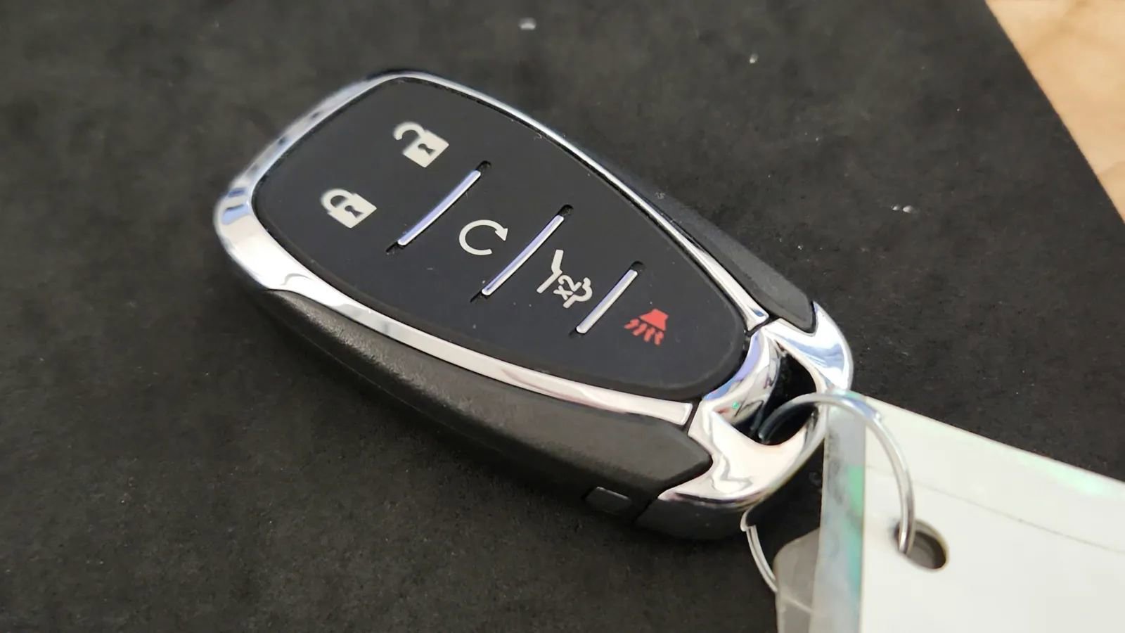 Used 2023 Chevrolet Traverse LT image 51