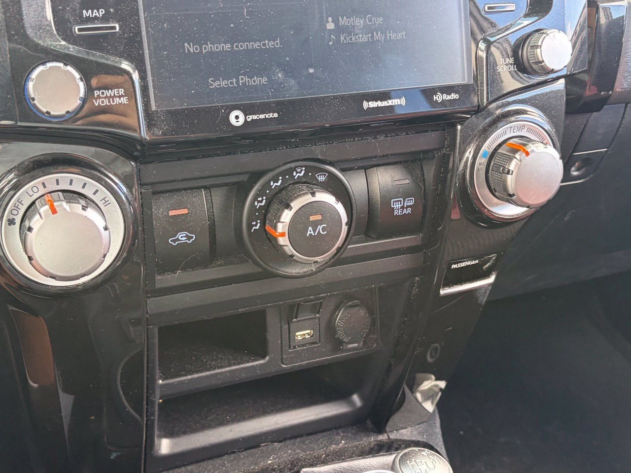Used 2020 Toyota 4Runner TRD Off-Road AWD/4WD image 10