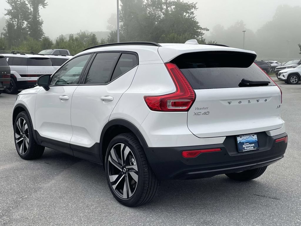 New 2026 Volvo XC40 B5 Plus w/ Climate Package AWD/4WD image 26