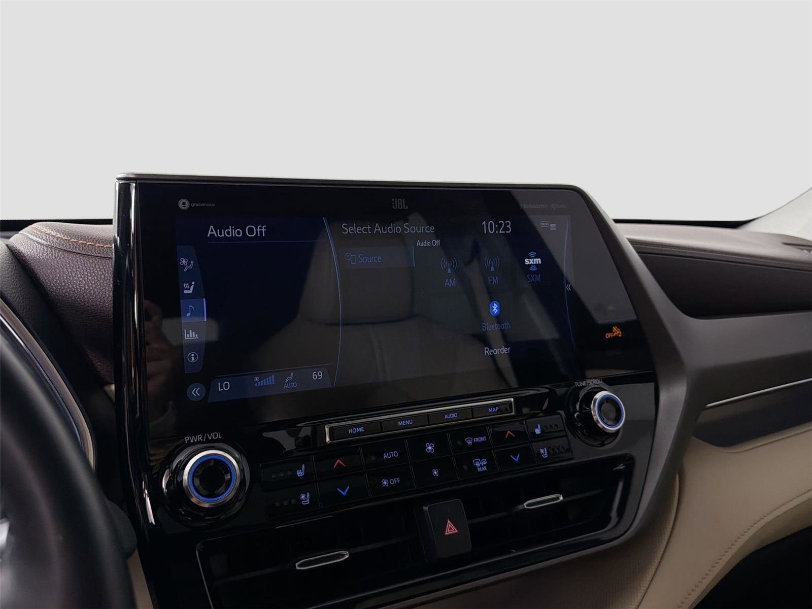 Used 2021 Toyota Highlander Limited image 13