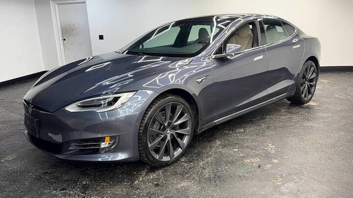 Used 2020 Tesla Model S Long Range Plus AWD/4WD image 2