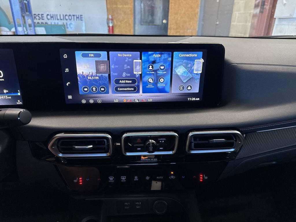 New 2026 Nissan Sentra SR w/ SR Premium Package FWD image 17