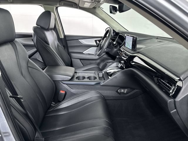 Used 2025 Acura MDX FWD image 29