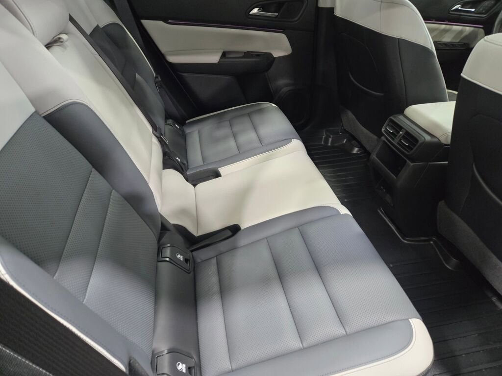 Used 2024 Honda Prologue Elite image 11