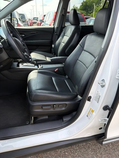 Used 2021 Honda Pilot Touring image 5
