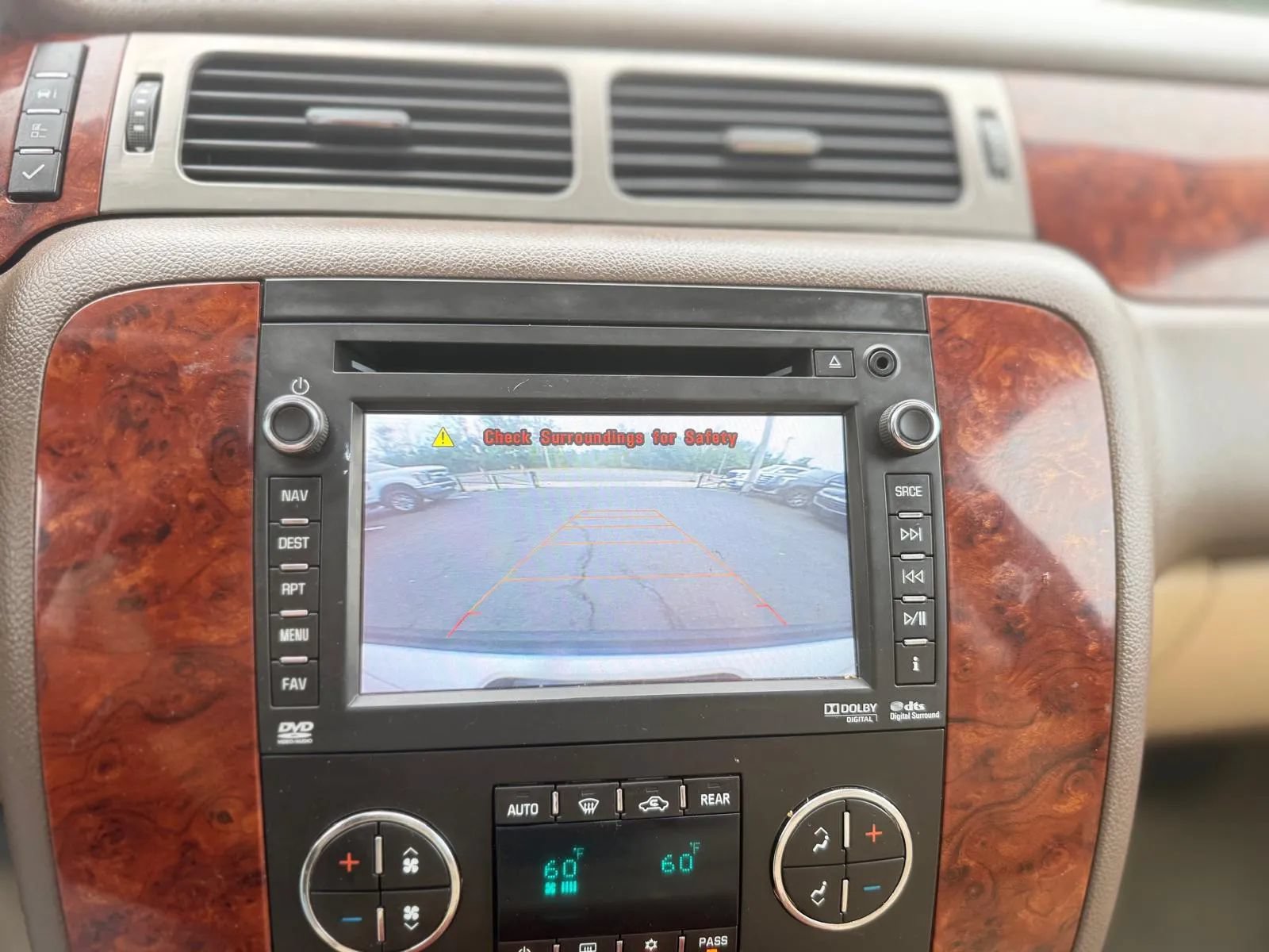 Used 2013 Chevrolet Tahoe LTZ AWD/4WD image 17