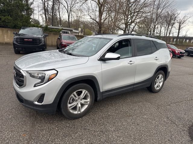 Used 2021 GMC Terrain SLE w/ Driver Convenience Package FWD image 5