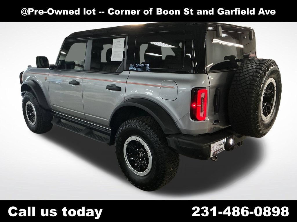 Used 2024 Ford Bronco Badlands w/ Sasquatch Package AWD/4WD image 3